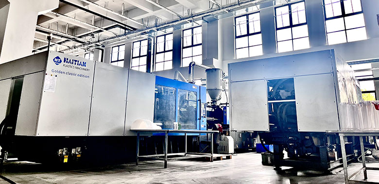 注塑生產(chǎn)車(chē)間